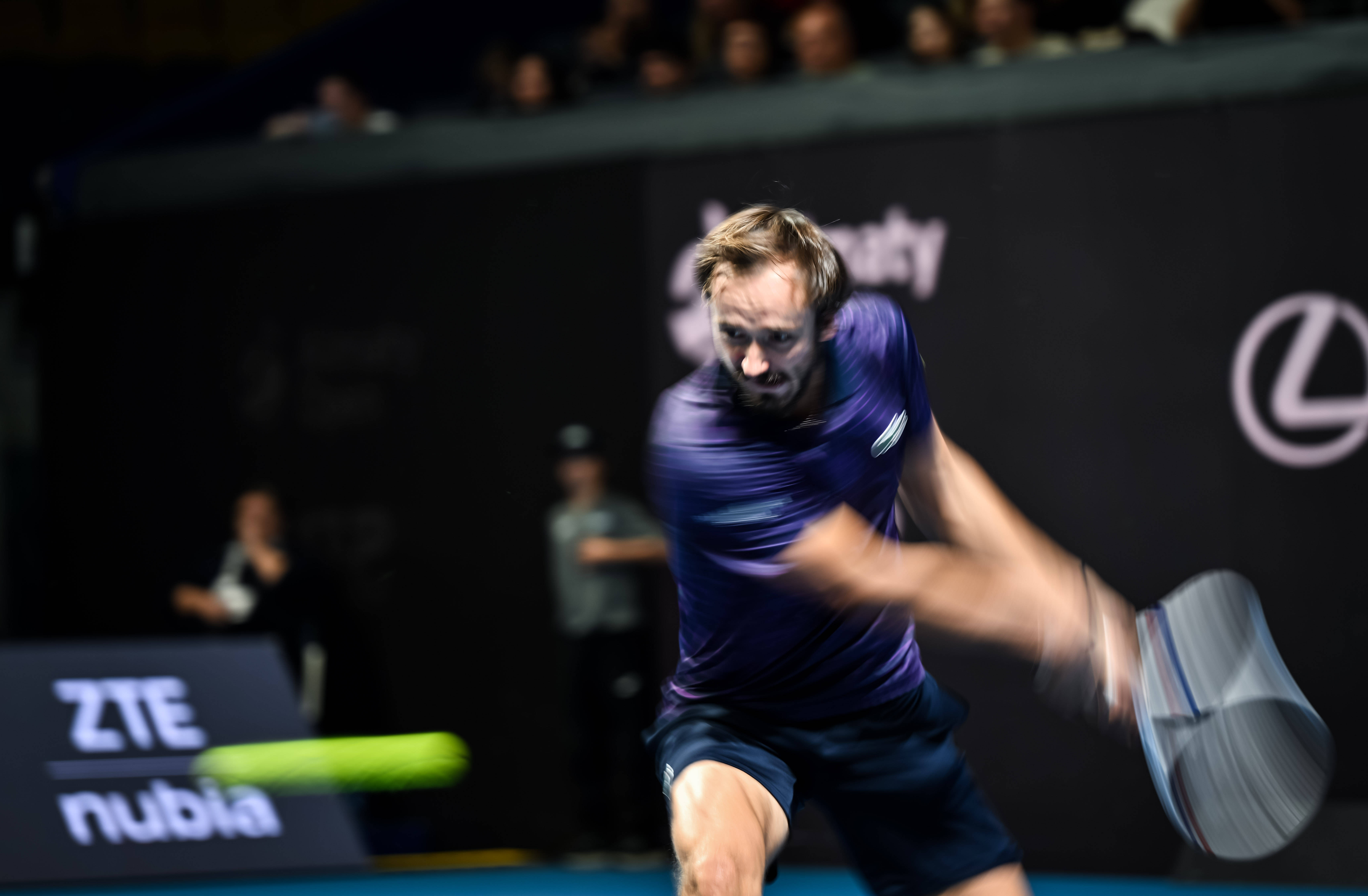 （体育）网球——ATP250阿拉木图网球公开赛：梅德韦杰夫晋级决赛